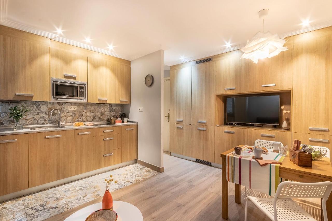 Karola Amplio Apartamento Junto A San Mames Bilbao Exteriör bild